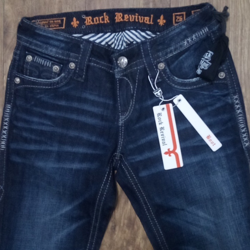 Rock Revival Women's 26 Bootcut Holly Embellished Embroidered NWT
